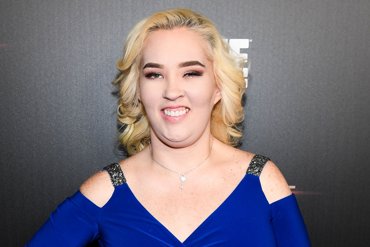 Mama June Shannon shows off 136 kgs weight loss on the Red Carpet.