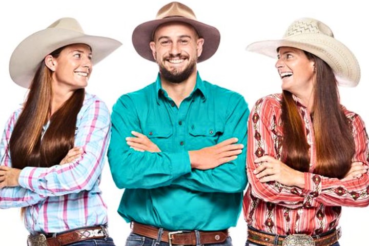 twins-stack-and-mel-either-side-of-brother-josh-wearing-cowgirl-hats-and-akubra
