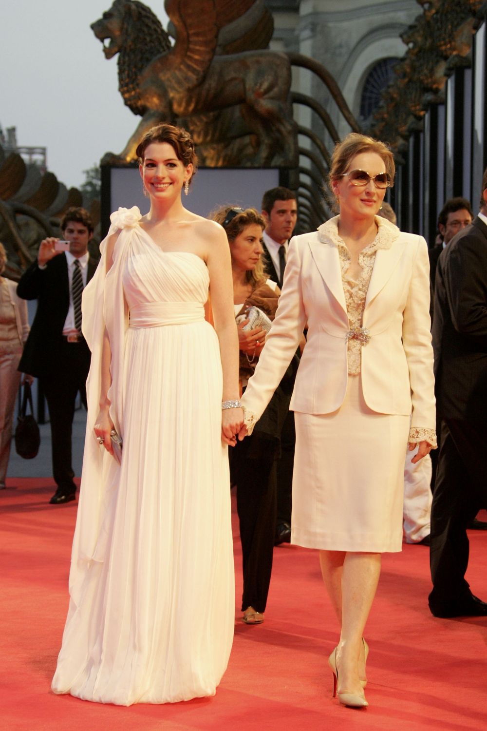 anne hathaway and meryl streep