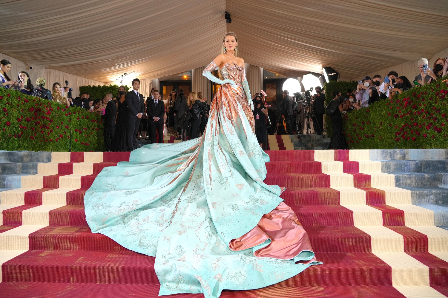 blake-lively-met-gala-red-carpet-2023