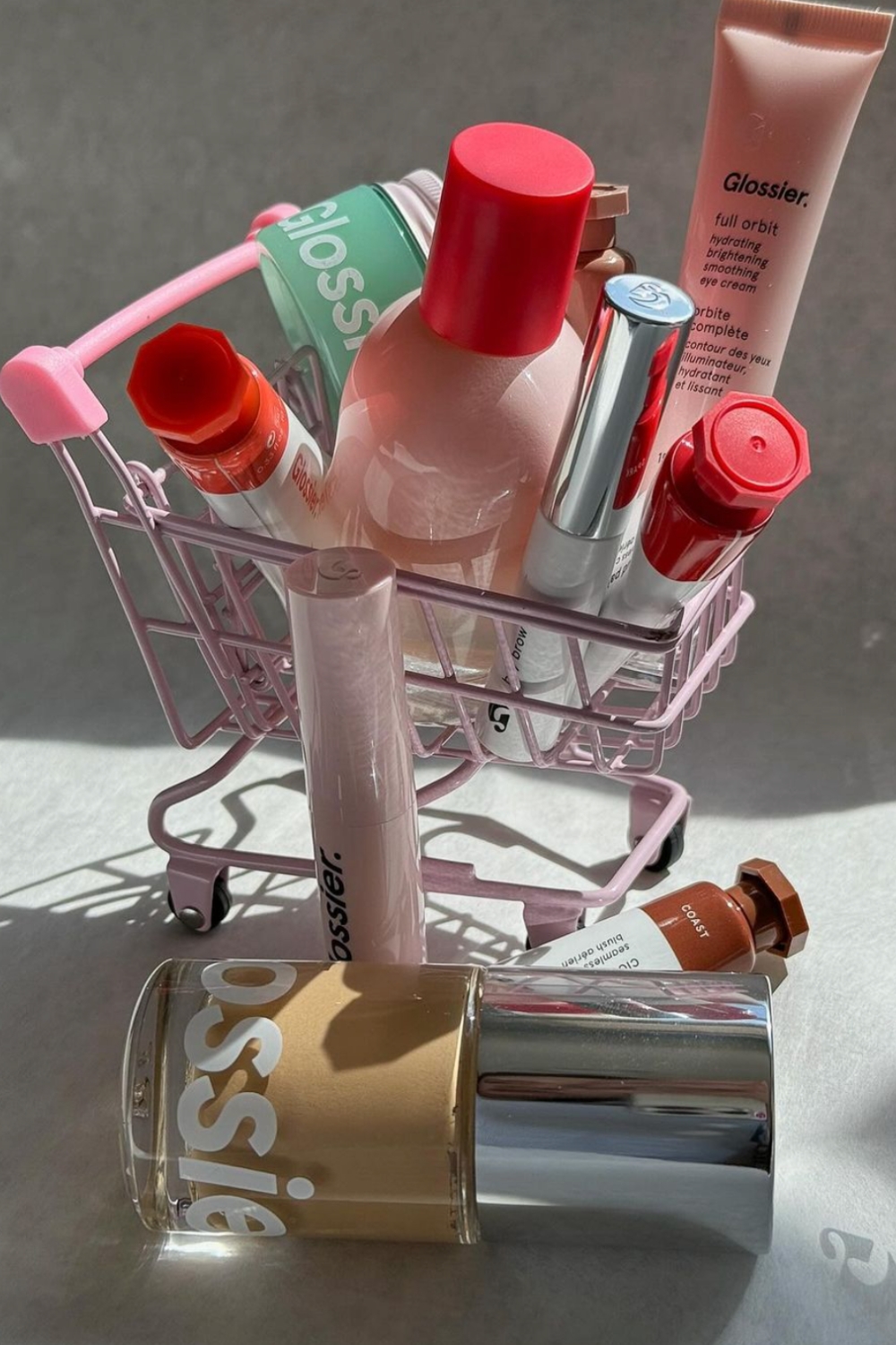 glossier-shopping-trolley