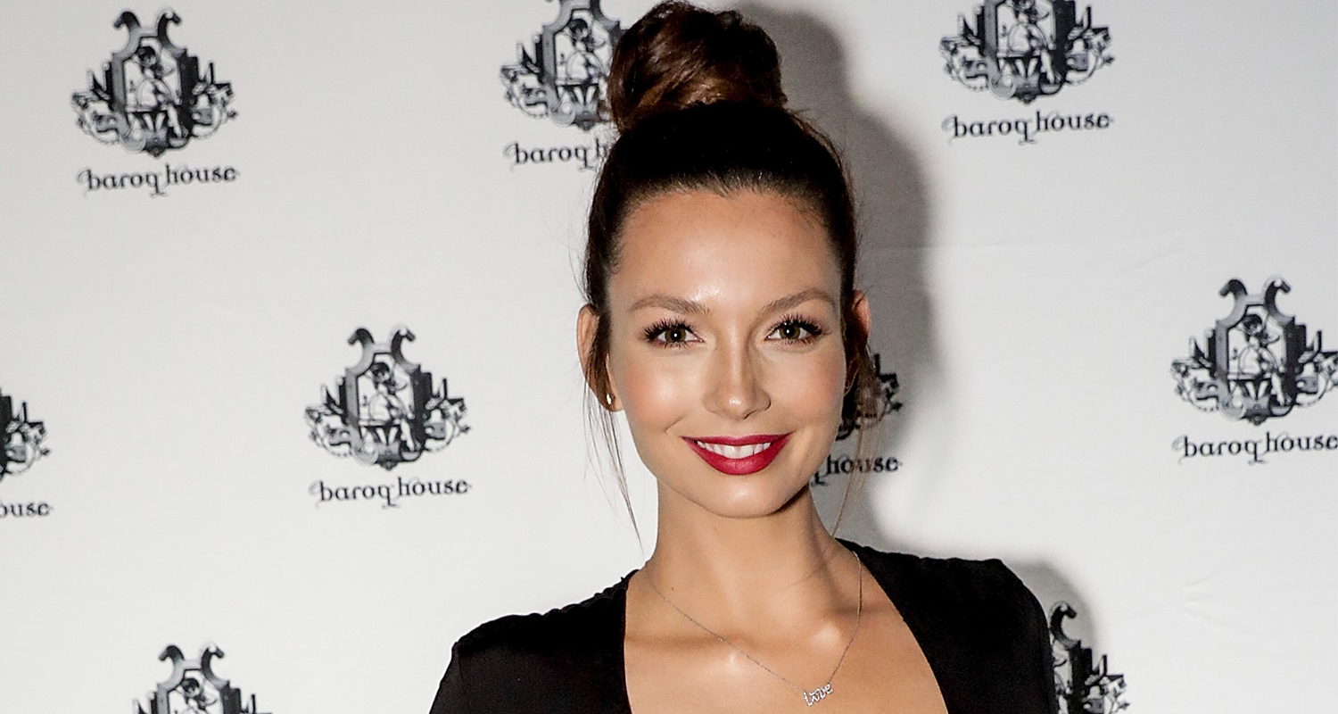 Ricki-Lee Coulter shares a throwback nude photo on Instagram | WHO
